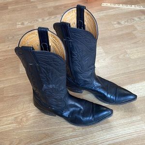 Nucona women's black cowboy boots SIZE 8